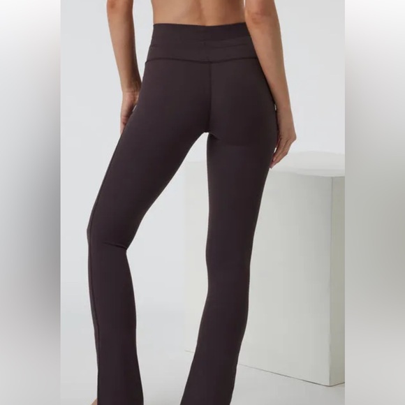 Vuori Dark Brown Leggings - Picture 2 of 6
